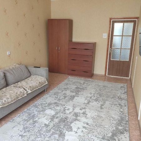 2Х Комнатная Кв., 11 Мкр., 2 Этаж Apartment Актау Екстериор снимка