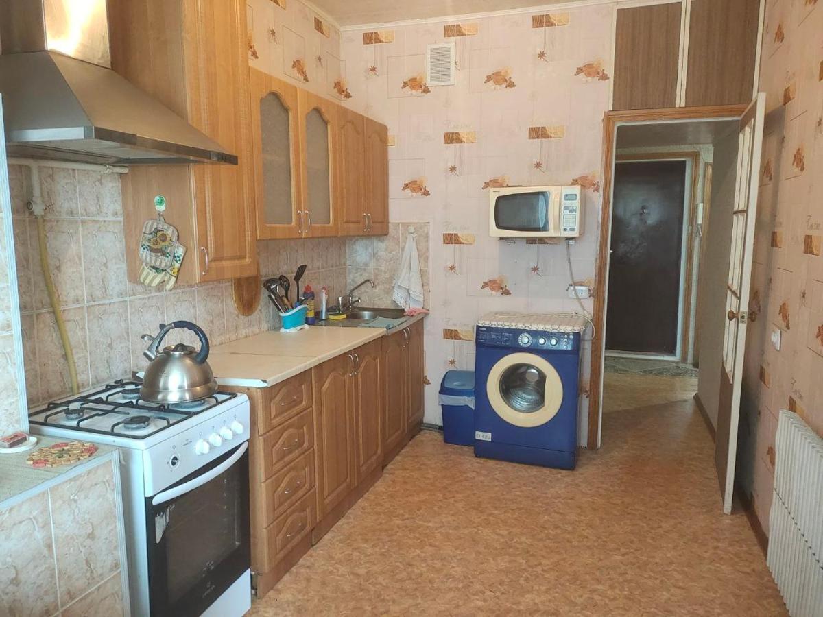 2Х Комнатная Кв., 11 Мкр., 2 Этаж Apartment Актау Екстериор снимка